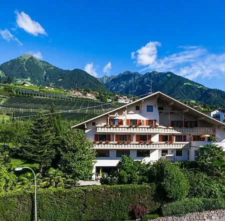 Weger Hotel 3*